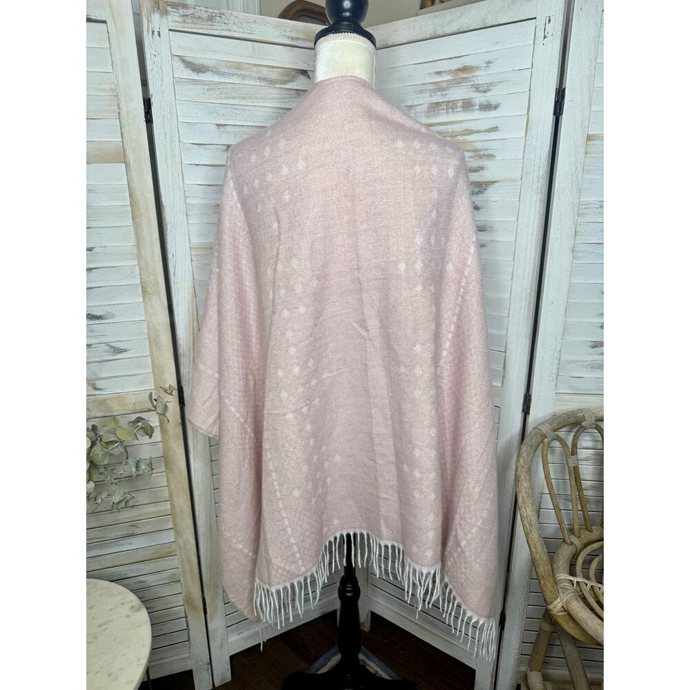 NWT GENTLE FAWN Women's M L Hermosa Kimono Pink Fringe Soft Wrap Throw Sweater - Picture 6 of 16